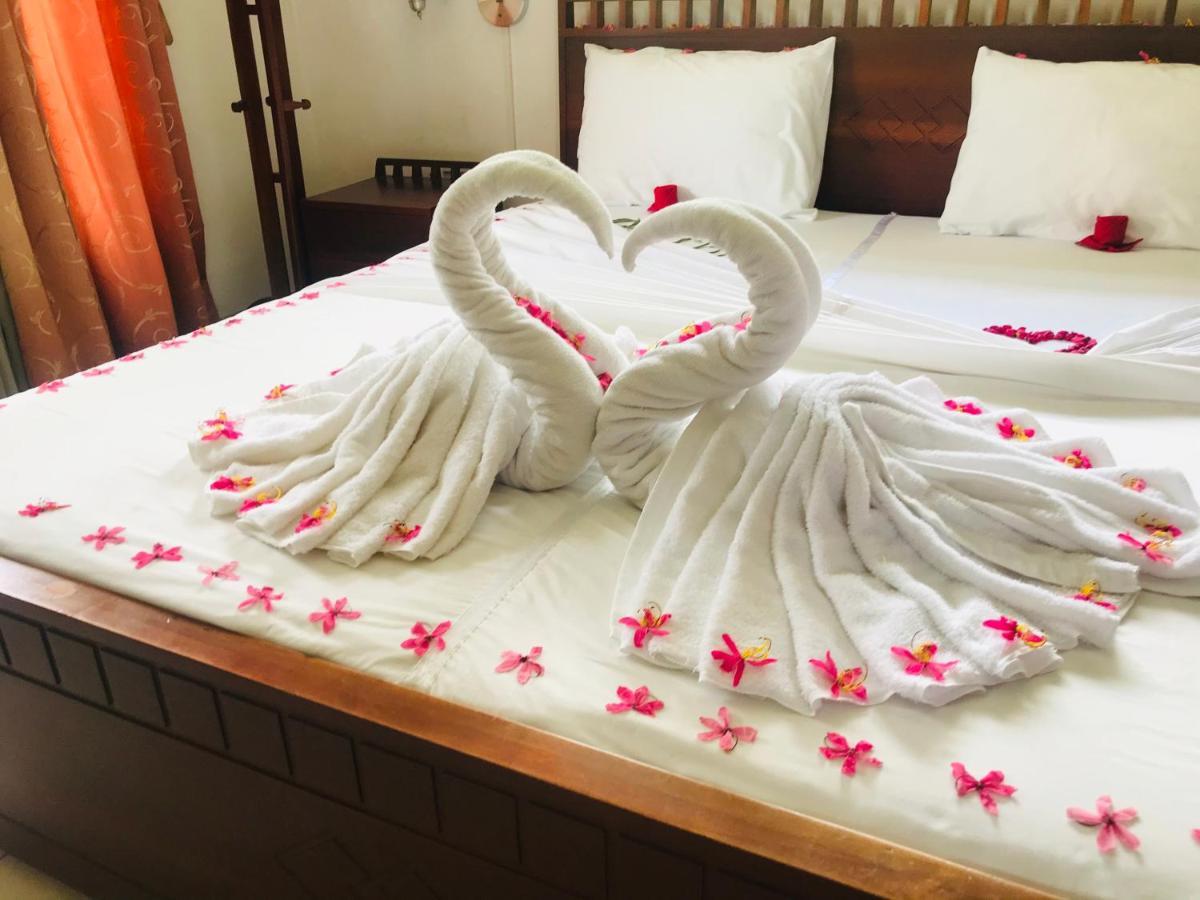 Randiyaepiliyagoda Resort アビッサウェッラ エクステリア 写真