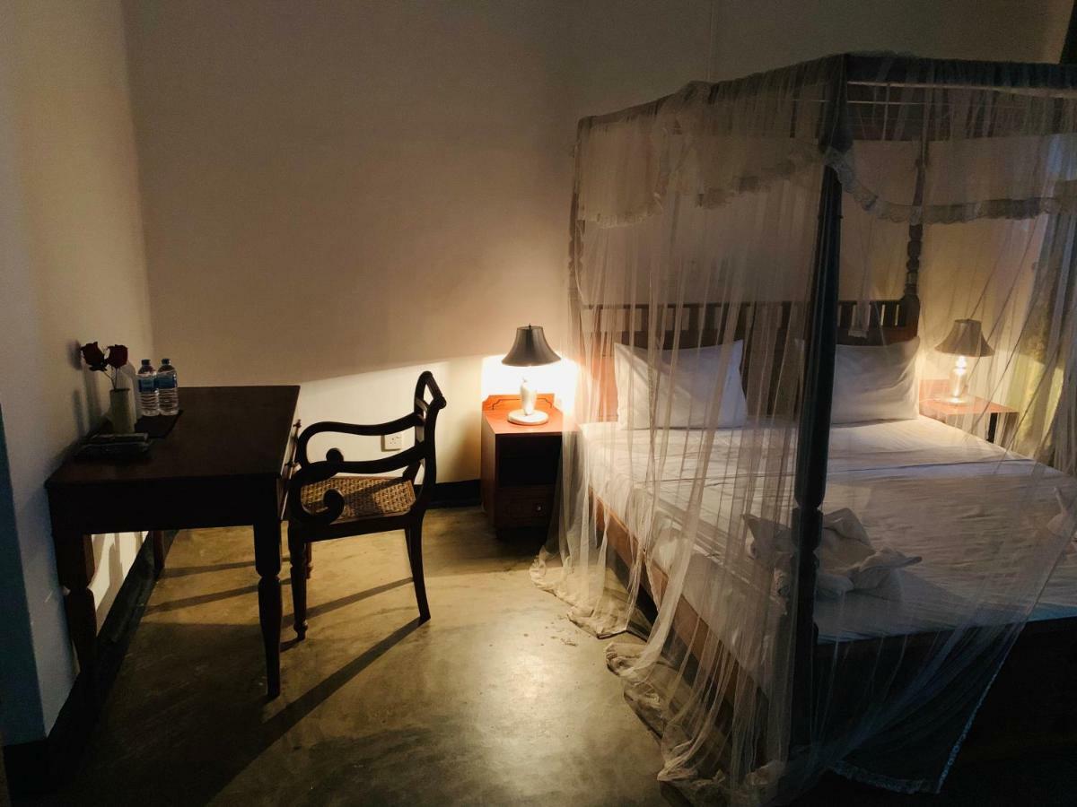 Randiyaepiliyagoda Resort アビッサウェッラ エクステリア 写真